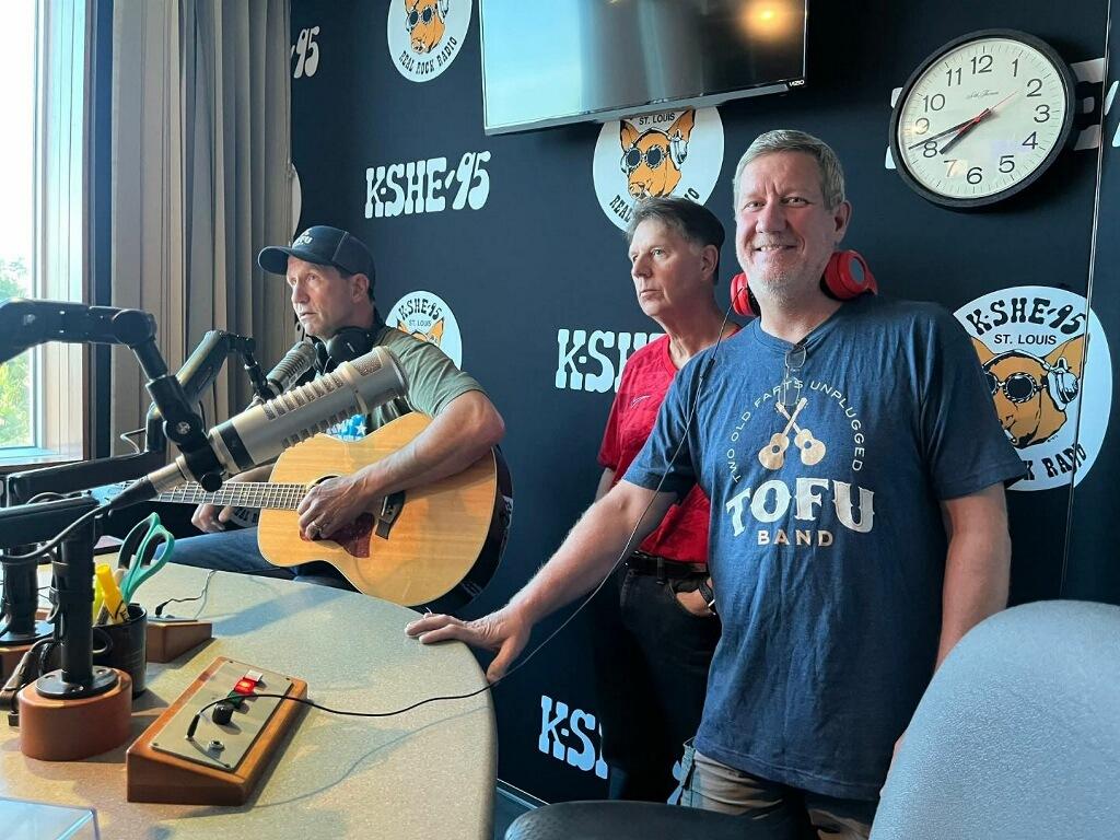 KSHE Food Drive for Operation Food Search KSHE Food Drive for Operation Food Search